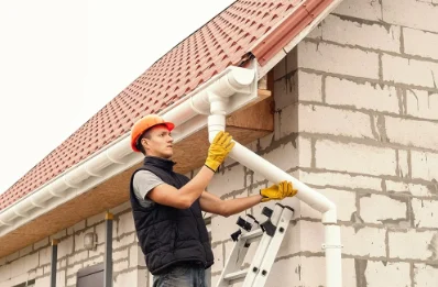 Pose et remplacement de gouttières à Méréglise